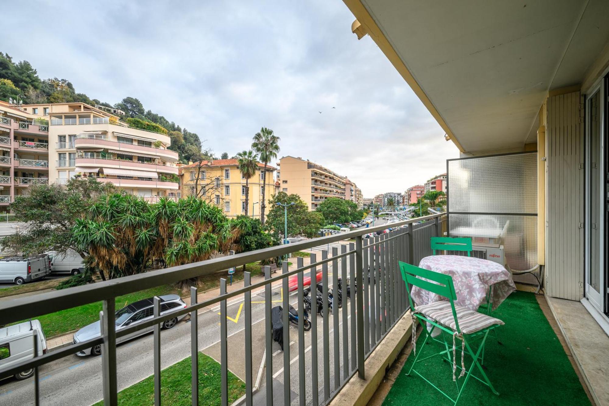 Le Landelle - Centre- Climatisation -Proche Gare Sncf Apartment Menton Exterior foto